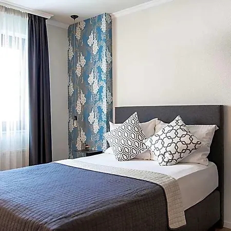 B-hotel 3*