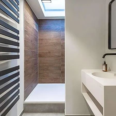 B-hotel فندق دوسلدورف