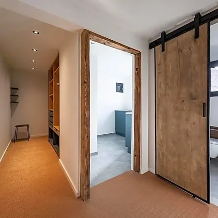 B-hotel فندق