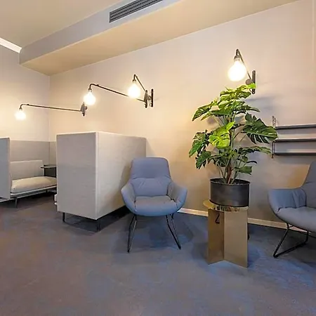 B-hotel 3*