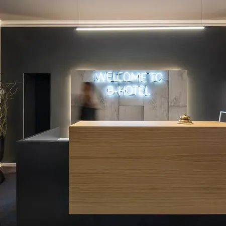 Отель B-hotel Дюссельдорф