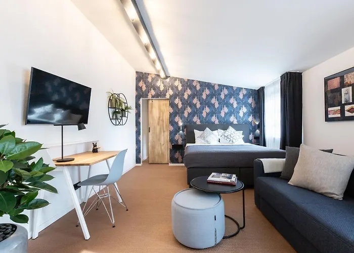 B-hotel Hotel